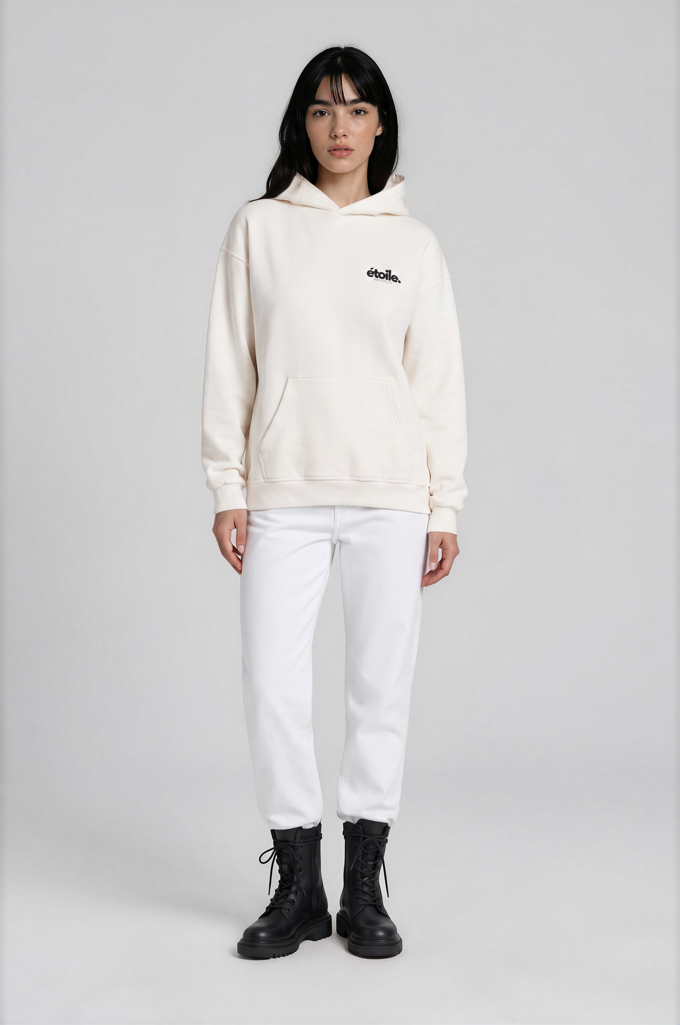 WHITE BASIC HOODIE