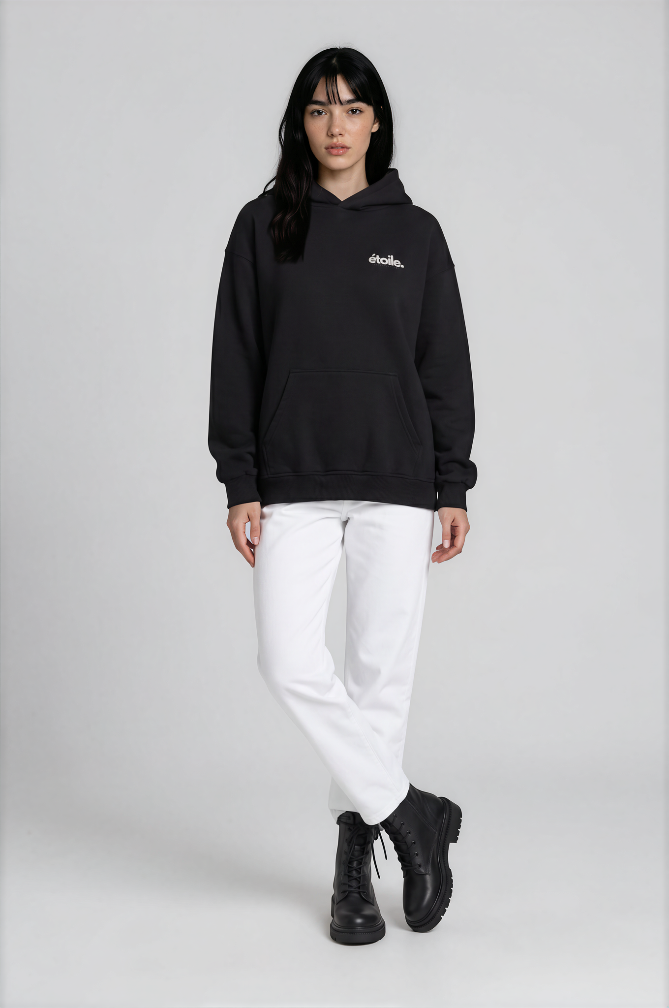 BLACK BASIC HOODIE